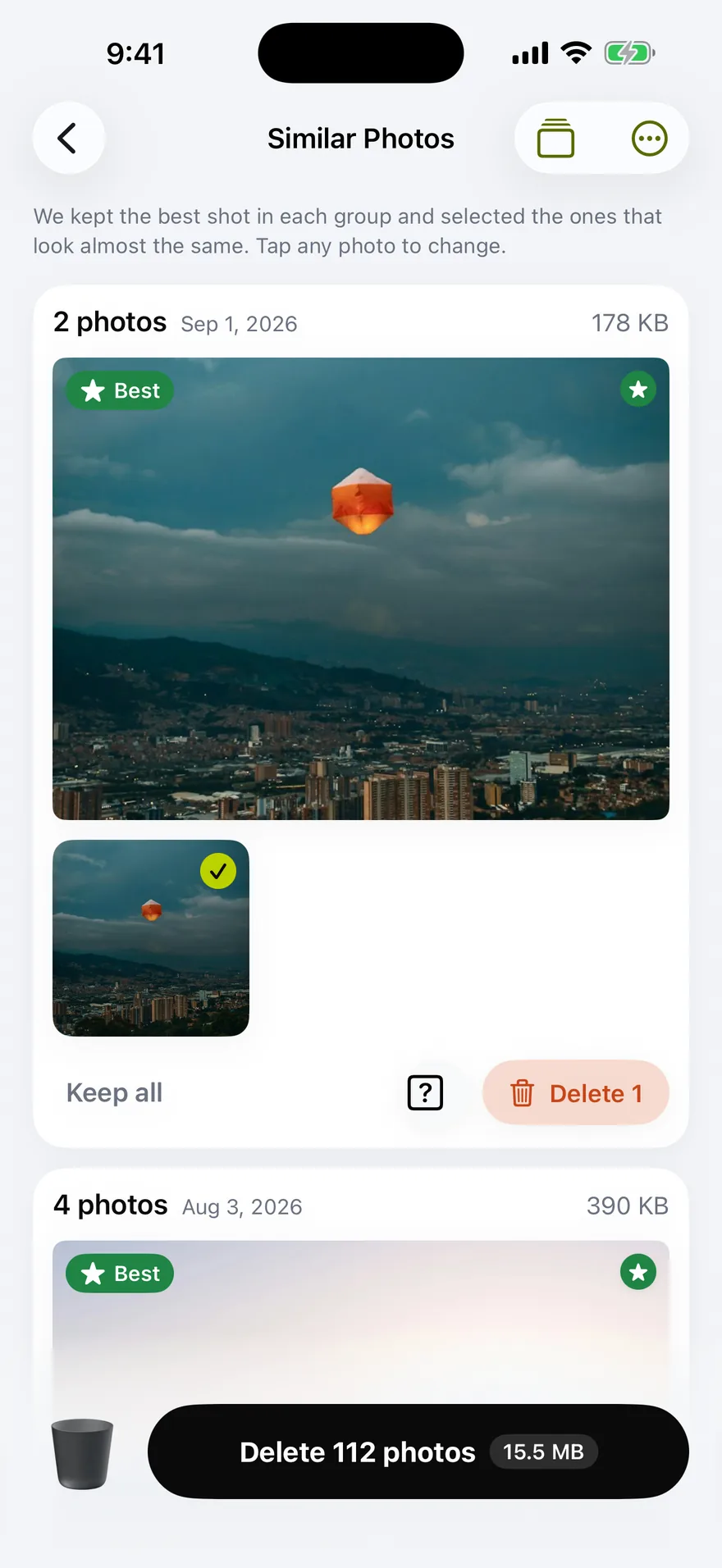 A group of similar photos with the best shot marked and the extra one selected