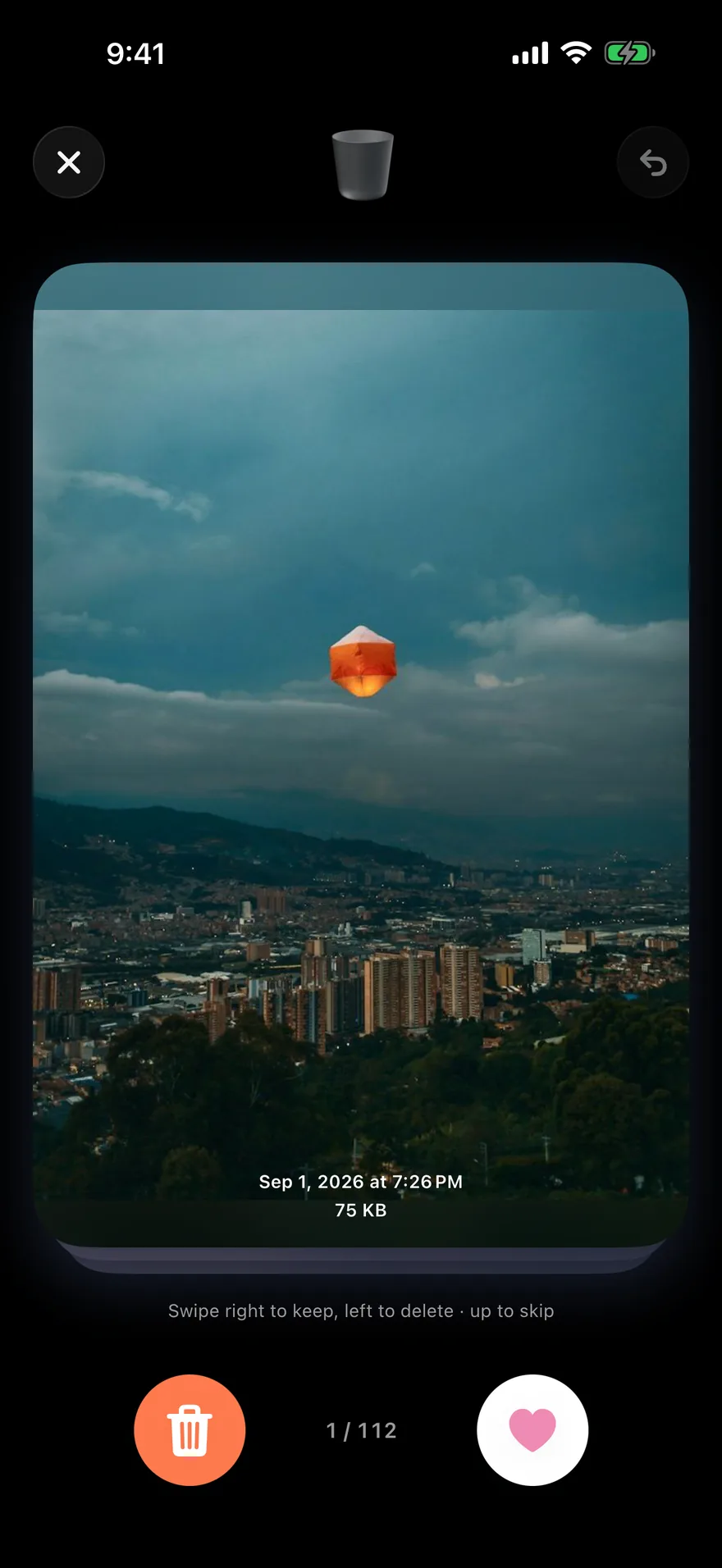 Swipe Mode showing one photo at a time
